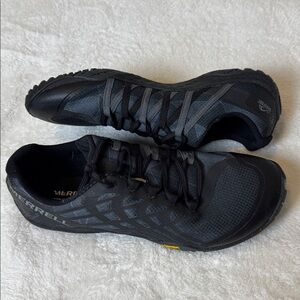 Merrell Vapor Glove 4 Barefoot Shoe, Men’s size 10.5 Black